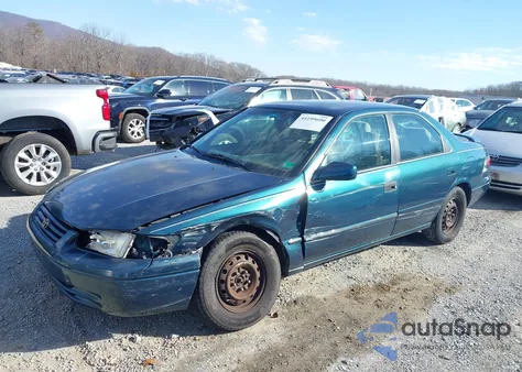 1998 Toyota Camry Le из США, поврежденный, VIN 4T1BG22K9WU363473